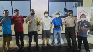 Warga RW 16 Kelurahan Palmerah Ikuti Vaksinasi Booster