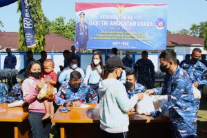 Masyarakat Mapanget Bersyukur, Lanud Sam Ratulangi Gelar Pasar Murah