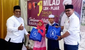 Menyambut Milad Ke 1 DPW YLBH Pijar DKI Menggelar Santunan Anak Yatim Dan Bukber Bersama