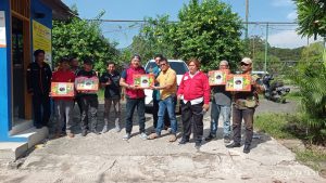 FWJI Bersama MIO’I Bagikan Parcel Lebaran Ke Insan Pers di Cengkareng