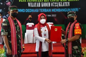 Danrem 074/Warastratama Letakkan Batu Pertama di Lokasi TMMD Reg 113 Kodim 0723/Klaten