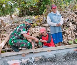 Laksanakan Delapan Wajib Tni, Ini Yang Dilakukan Prajurit Koramil Wuryantoro