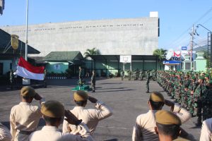 Gelar Upacara Hari Senin, Danramil 20/Kismantoro Jabat Irup