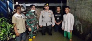Polri Peduli, Polsek Kembangan Salurkan Bantuan Kepada Warga Yang Terdampak Banjir