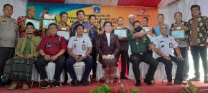 Sebanyak 9 Orang Yang Menjabat Sebagai Ketua Rukun Warga (RW) Sekelurahan Pekojan Di Kukuhkan