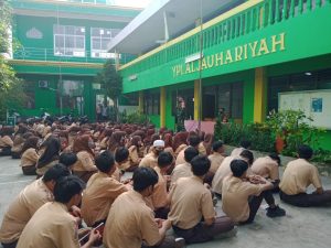 Tanamkan Kedisiplinan dan Wasbang Nilai-nilai Pancasila Oleh Babinsa Koramil 08/ Duren Sawit