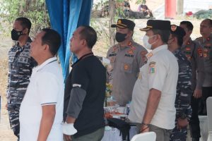 Prolasih (Program Laut Bersih) di TPI Cilincing Jakarta Utara dalam Rangkaian kegiatan HUT TNI AL TA. 2022