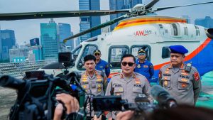 Kapolda Metro Jaya Lakukan Patroli Udara Pantau Situasi Jakarta