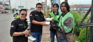 Jum’at Berkah, Pimpinan Redaksi Updatetodaynews Beserta Jajaran Bersama Fwj Indonesia Jakbar Kembali Berbagi