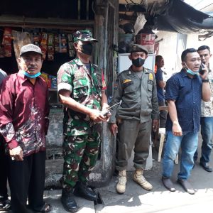 Babinsa Koramil 02/TB Kodim 0503/JB Laksanakan Bakti Sosial di Kampung Pancasila Kel.Kalianyar