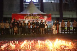 Kapolres Tangsel Besama Jajaran Anggota Polres Tangsel Dan Komunitas Sepakbola Giat Doa Bersama Terkait Tragedi Kejuruhan