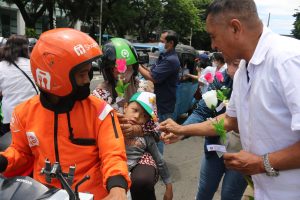 Hari Sumpah Pemuda, RPA Perindo Bagikan Seribu Bunga