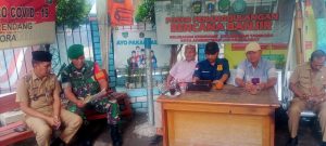 Himbau Jaga Wilayah, Sertu Rodanih Komsos Dengan Lurah Krendang dan Para Ketua RT