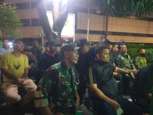 Ngopi Bareng Danramil 02/TB dan Kapolsek Tambora Bersama Warga RW 01-03 Kel.Roamalaka