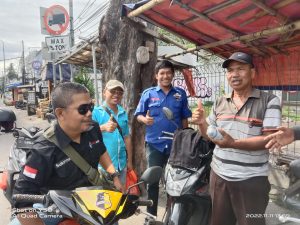 Giat Rutinitas Jum’at Berkah FWJI Jakarta Barat Bagikan Ratusan Makanan Siap Saji di Dua lokasi
