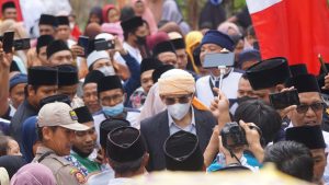 Gempa Cianjur, TGB Zainul Majdi Ajak Ribuan Jemaah di Kabupaten Lombok Timur Bacakan Fatihah
