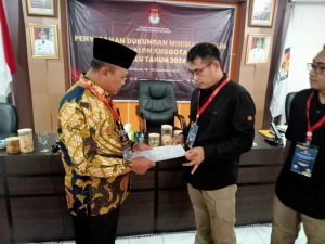 Kisah Bacalon Anggota DPD Kalbar, Anak Petani Miskin yang Dahulu Hidup Susah & Penuh Perjuangan