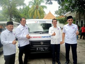 DPP Partai Perindo Bagikan Mobil ‘Ngayah’ ke DPW Bali