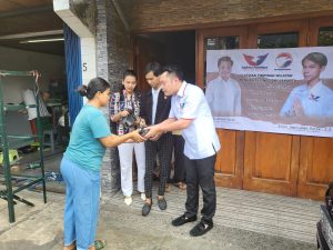 Aksi Nyata Peduli Sesama, Pemuda DPW Perindo DKI Bagikan Sembako ke Warga Kemayoran