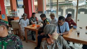 Ngopi (Ngobrol Penuh Inspirasi) Bareng Danramil Kapolsek dan Camat Tambora