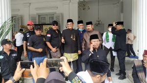Ironis, Ketua Umum FBR KH. Lutfi Hakim Dilarang Masuk Saat Deklarasi Majelis Amanah Persatuan Kaum Betawi