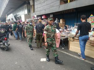Danramil 02/TB Bersama Tiga Pilar Tambora Gelar OPS Penertiban Pedagang Kaki Lima