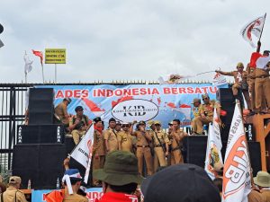 Ribuan Kades Demo di Depan DPR, Minta Masa Jabatan Diperpanjang Jadi 9 Tahun