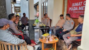 Jumat Curhat, Wakapolres Tangsel Didampingi Kapolsek Pondok Aren Sambangi Wilayah, Jaring Aspirasi Warga
