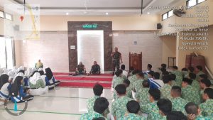 Peduli Generasi Muda Menjadi Prajurit TNI, Oleh Babinsa Koramil 05/Kramatjati
