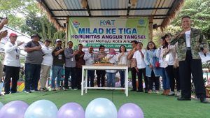 Warung & Gerai Lengkong Jadi Saksi Dinobatkannya Lista Hurustiati Menjadi Ibu Anggur Kota Tangerang Selatan