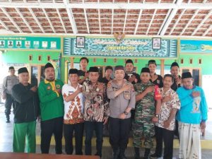 Jum’at Curhat, Warga Minta Jaga Kamling Diaktifkan, Ini Respon Kapolsek Kenduruan Polres Tuban