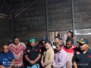 Ratusan Masyarakat Aceh Sambut Kedatangan Relawan Persaudaraan Aceh Seranto Saat Memulangkan Jenazah
