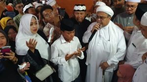 Fahira Idris Datang ke Rumah Duka Wafatnya KH. Munahar Muchtar Ketua MUI DKI Jakarta