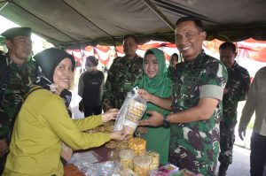 Sambut Hari Raya Idul Fitri 1444 H, Kodim 0735/Surakarta Gelar Bazar Murah