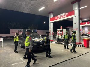 Sinergi TNI-Polri di Ngadirojo Gelar Patroli Gabungan, Ciptakan Kondusifitas Wilayah
