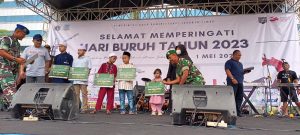 Kasdim 0505/JT Bersama FORKOPIMKO Hadiri Giat Hari Buruh Sedunia