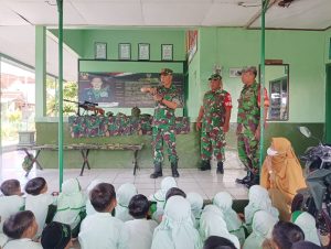 Koramil 21/Bulukerto Kenalkan Tugas Pokok TNI Saat Menerima Kunjungan Anak TK
