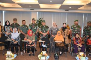 Kasad Berikan Tali Asih Kepada Keluarga Prajurit Yang Sakit Berat dan Anak Berkebutuhan Khusus