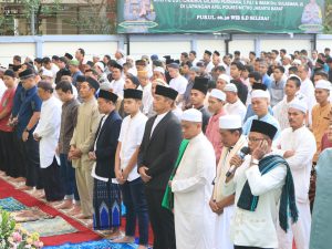Kapolres Metro Jakarta Barat Beserta Jajaran dan Masyarakat Sholat idul Adha Berjamaah di Mako Polres Metro Jakbar