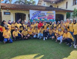 Eratkan Rasa Kekeluargan, Staf Senator Menggelar Family Ghatering di Puncak Bogor