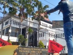 Petani Jawa Timur Unjuk Rasa Tolak Perhutani Terlibat Langsung Pengelolaan KHDPK