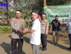 Peringati Hari Kemerdekaan RI ke-78 Tahun, Polsek Pademangan Lakukan Penanaman 15 Ribu Pohon Serentak Guna Perbaiki Kualitas Udara