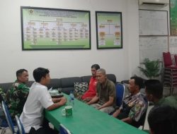 Jalin Sinergitas,Babinsa Koramil 0621-23/PP Peltu Jajang Komsos dengan Aparatur Desa Lumpang