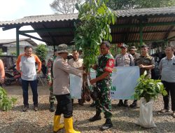 Danposmil Tenjo Sertu Iwan Setiawan Mewakili Danramil 0621-23/PP Hadiri Giat Penanaman Sepuluh Juta Pohon