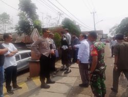 Pembatasan Waktu Jam Operasional Angkutan Tambang, Titik Pemasangan Portal Didepan Puskesmas