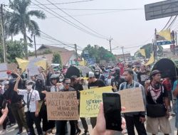 Aksi Damai di Parung Panjang: Tuntutan Masyarakat Perbaikan Infrastruktur dan Penegakan Perbub 120 Tahun 2021 di Warnai Kericuhan