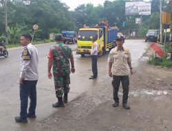 Dua Babinsa Koramil 0621-23/PP Bersama BKO Polres Bogor, Dishub dan Pol PP Gelar Operasi Gabungan Penertiban Truck Tronton Angkutan Tambang