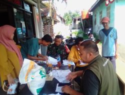 Pendampingan Penyaluran BST Pangan Bulog MD-PO1 Tahun 2023 oleh Babinsa Koramil 0621-23/PP Kopka Anjar