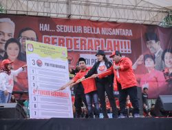 Ribuan Massa Hadiri Pembekalan Gugus Tugas Untuk Kemenangan Tengku Zanzabella
