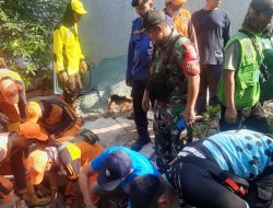Karya Bakti di Awal Tahun, Koramil 03/Pasar Rebo, Ciracas Bersihkan Selokan Air